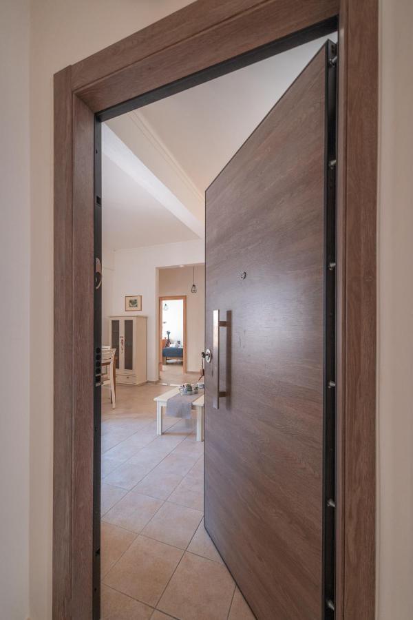 Stylish Central Renovated Apartment Heraklion (Crete) Exterior foto